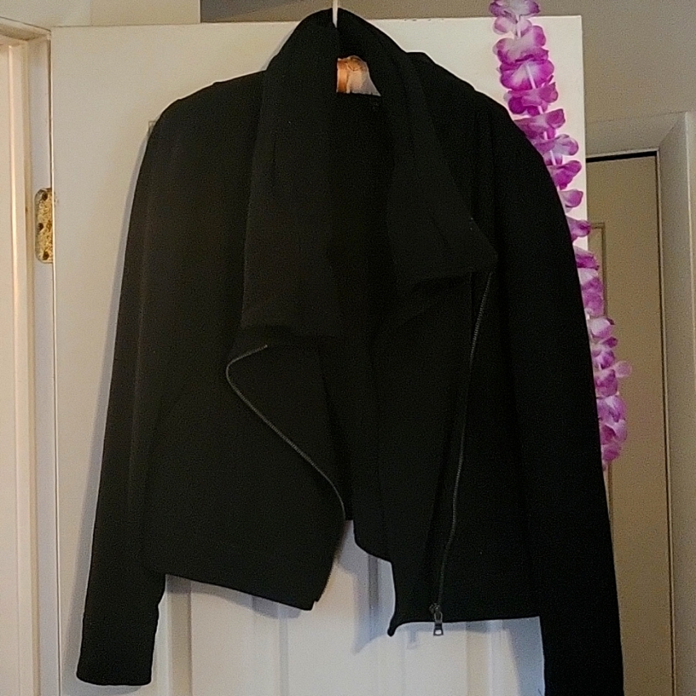 Asymmetrical jacket